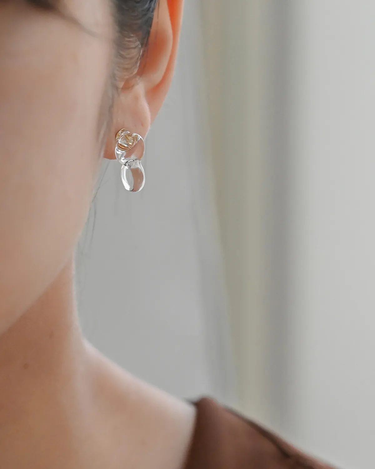 ピアス 朝焼けのカモミール クリア3